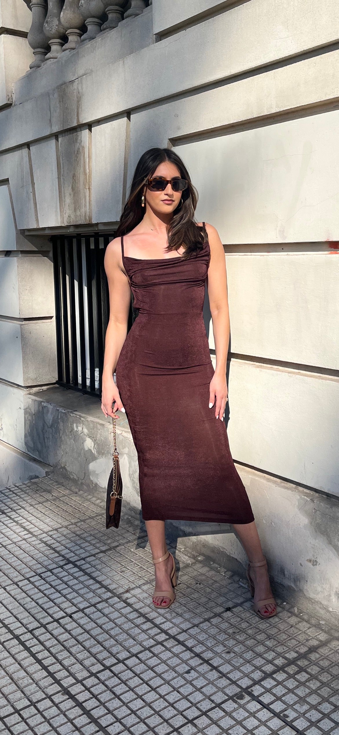Yasmine E