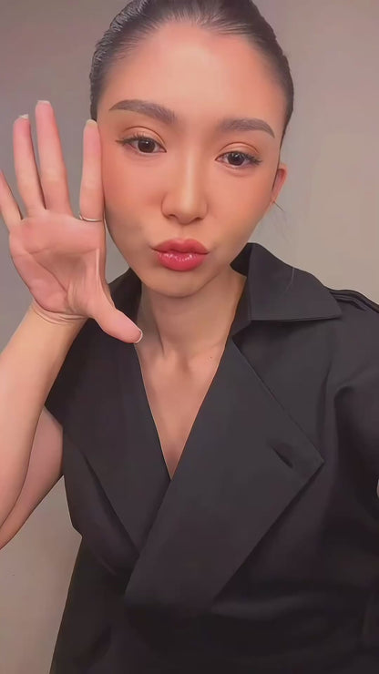 Chanicha B